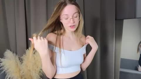 Alice online show from December 4, 2:11 am