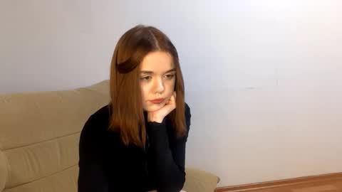 Lina online show from December 5, 9:56 pm