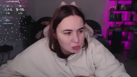 mari moore online show from December 4, 7:52 am