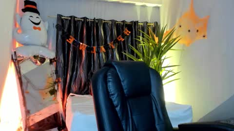 mari_salgado online show from October 13, 11:12 am