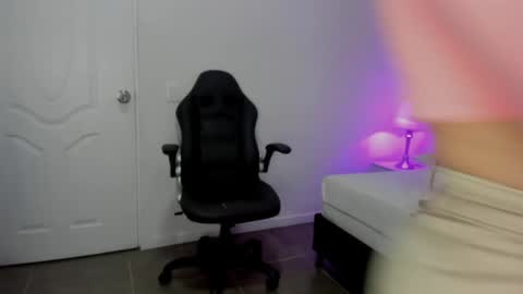 mari_salgado online show from January 17, 11:17 am