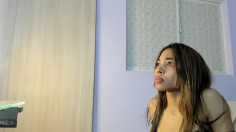 Snapshot of mari_sweeet chatting on February 17, 9:00 pm Meli-Mari online show from February 17, 9:00 pm