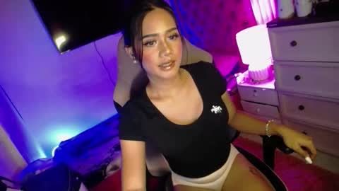 Maria online show from October 22, 4:30 pm