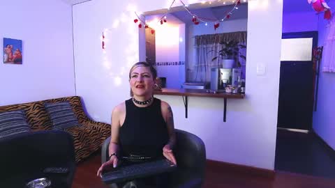 Snapshot of maria_fernandaxxx_ chatting on February 10, 8:21 pm Maria fernanda online show from February 10, 8:21 pm