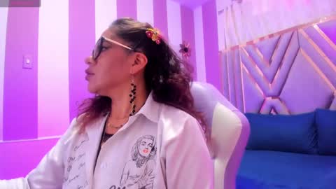 Snapshot of maria_paulac chatting on February 26, 5:46 am MARIA online show from February 26, 5:46 am