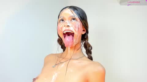 S O F I A  model independent online show from March 11, 7:46 am