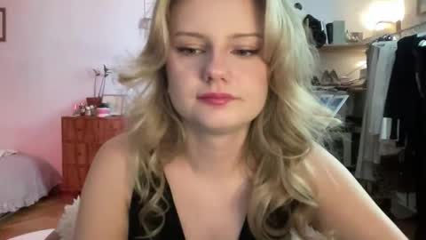 Snapshot of mariabbsa chatting on September 18, 8:18 am mariabbsa online show from September 18, 8:18 am