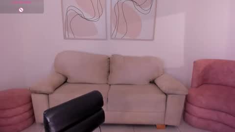 Snapshot of mariaherrera_ chatting on September 18, 10:25 pm MARIA HERRERA online show from September 18, 10:25 pm