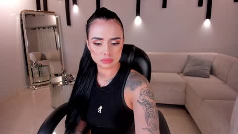 Snapshot of mariaherrera_ chatting on February 2, 6:47 am MARIA HERRERA online show from February 2, 6:47 am