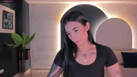Snapshot of mariaherrera_ chatting on March 11, 5:02 am MARIA HERRERA online show from March 11, 5:02 am