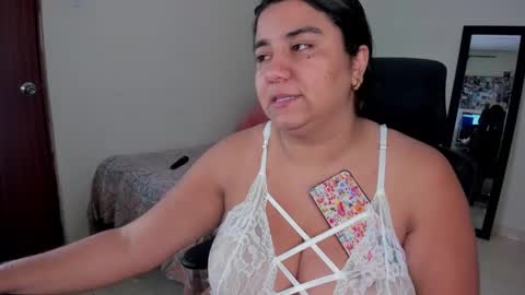Snapshot of mariamcastillo chatting on February 4, 12:08 am Mariam Castiblanco online show from February 4, 12:08 am
