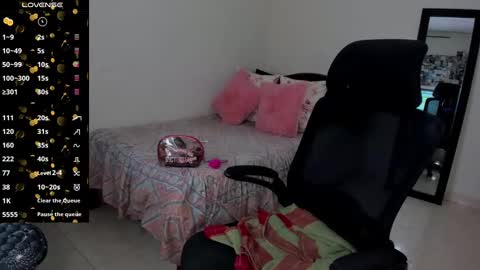Snapshot of mariamcastillo chatting on February 1, 3:19 am Mariam Castiblanco online show from February 1, 3:19 am