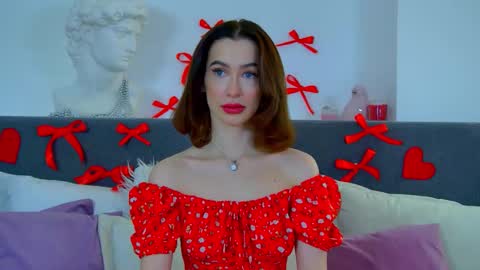 Snapshot of mariamenson chatting on March 4, 6:39 pm MariaMenson online show from March 4, 6:39 pm