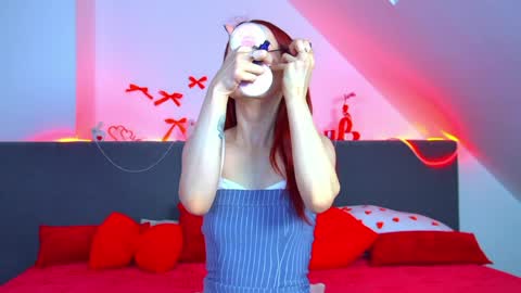 MariaMenson online show from May 24, 6:25 pm