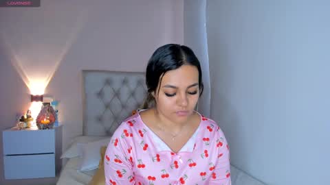 Mariana   roexx online show from October 6, 6:15 pm