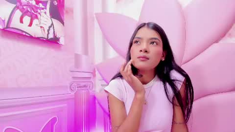 Mari  online show from June 17, 1:38 pm