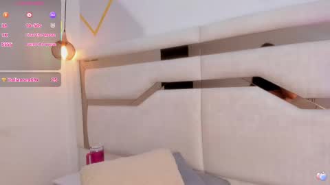 Snapshot of mariana_jhones_ chatting on September 12, 1:35 pm Mariana online show from September 12, 1:35 pm