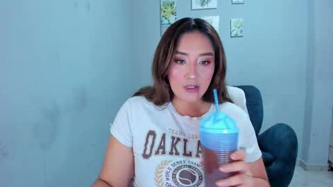    online show from October 18, 10:47 pm