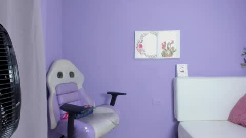 Snapshot of mariana_rossi_ chatting on February 28, 4:42 pm mariana_rossi_ online show from February 28, 4:42 pm