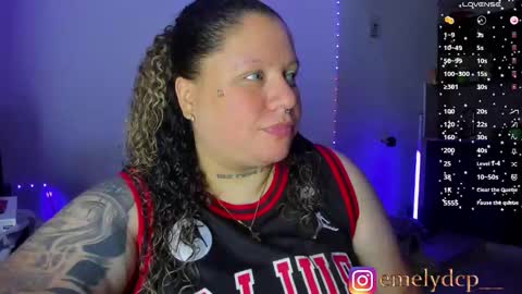   Independent Model online show from November 15, 5:53 am