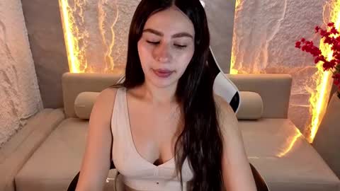 Mariana  online show from September 18, 1:04 pm