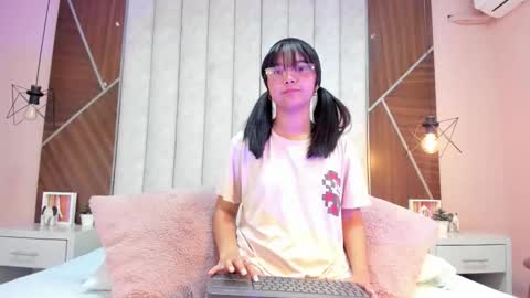 Mariana  online show from December 4, 12:27 pm