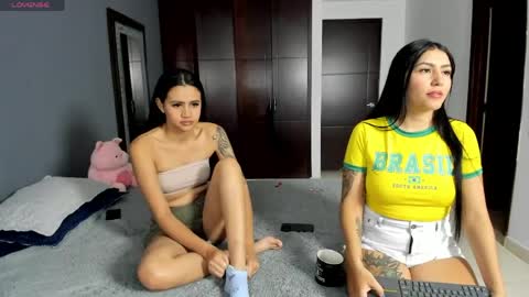 MARIANA Y VALENTINA online show from May 29, 11:30 am