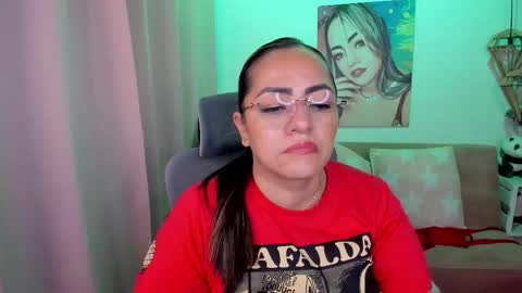 Mariana Lopez online show from February 18, 8:03 am