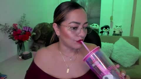 Mariana Lopez online show from February 24, 6:16 am