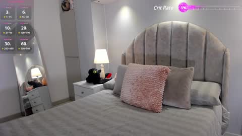 Mariana Silva online show from December 1, 5:48 pm