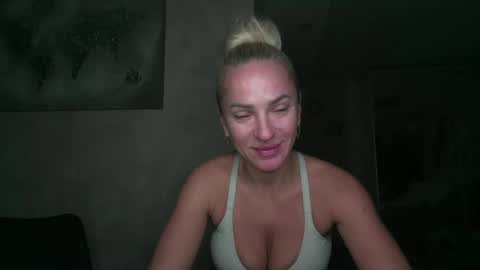 marianna1977 online show from October 23, 7:04 pm