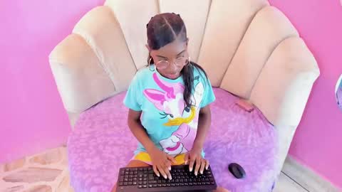 marianrosse online show from September 8, 9:25 pm