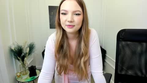 mariarobinsone online show from June 19, 11:38 am