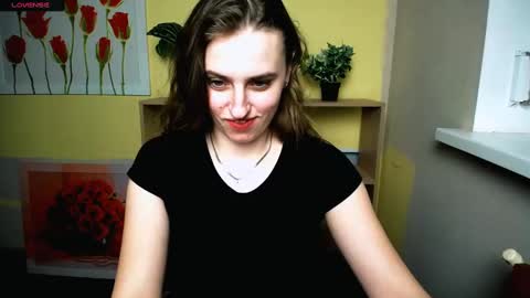Snapshot of mariatess_ chatting on March 7, 4:55 pm Mariia online show from March 7, 4:55 pm