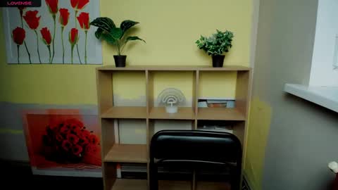 Snapshot of mariatess_ chatting on February 11, 2:02 pm Mariia online show from February 11, 2:02 pm