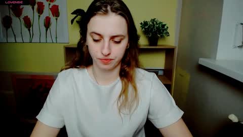 Snapshot of mariatess_ chatting on February 5, 5:53 pm Mariia online show from February 5, 5:53 pm