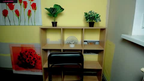 Snapshot of mariatess_ chatting on January 27, 4:33 pm Mariia online show from January 27, 4:33 pm