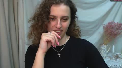 Snapshot of mariatess_ chatting on February 26, 1:54 pm Mariia online show from February 26, 1:54 pm