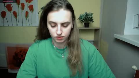 Snapshot of mariatess_ chatting on January 19, 5:49 pm Mariia online show from January 19, 5:49 pm