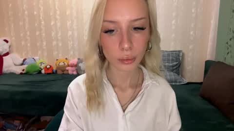 Molly online show from September 11, 6:14 am