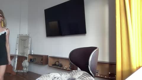 Mari online show from November 16, 11:12 am