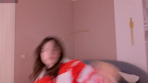 Marie LEAVE YOUR  WITH ME online show from May 18, 5:02 am