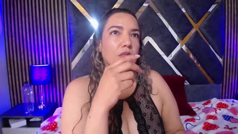 marie_hss online show from March 7, 8:44 pm