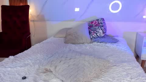 Maria  online show from March 24, 3:18 pm