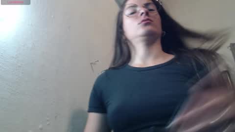 Mariie online show from December 15, 7:21 pm