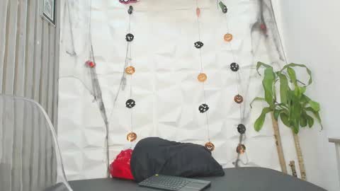 Marie online show from October 22, 10:33 pm