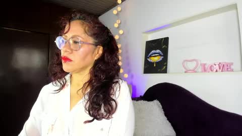 mariia_paulaa online show from May 4, 1:17 pm