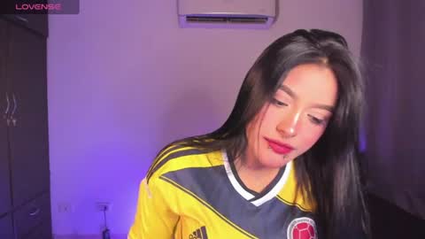 Mariana Hasper online show from June 21, 3:13 am