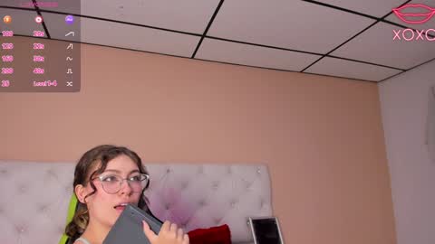Snapshot of mariie_tayy chatting on January 25, 8:10 pm mariie_tayy online show from January 25, 8:10 pm