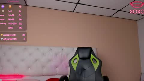 Snapshot of mariie_tayy chatting on March 11, 9:04 pm mariie_tayy online show from March 11, 9:04 pm